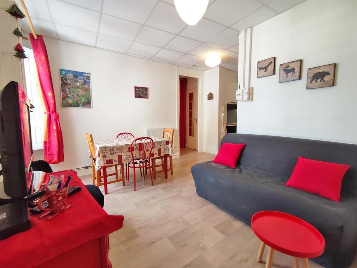 Les 3 Renards, T2 Bis, Parking, Centre Luchon, Casier A Skis, 4 Personnes Bagneres-de-Luchon Екстер'єр фото