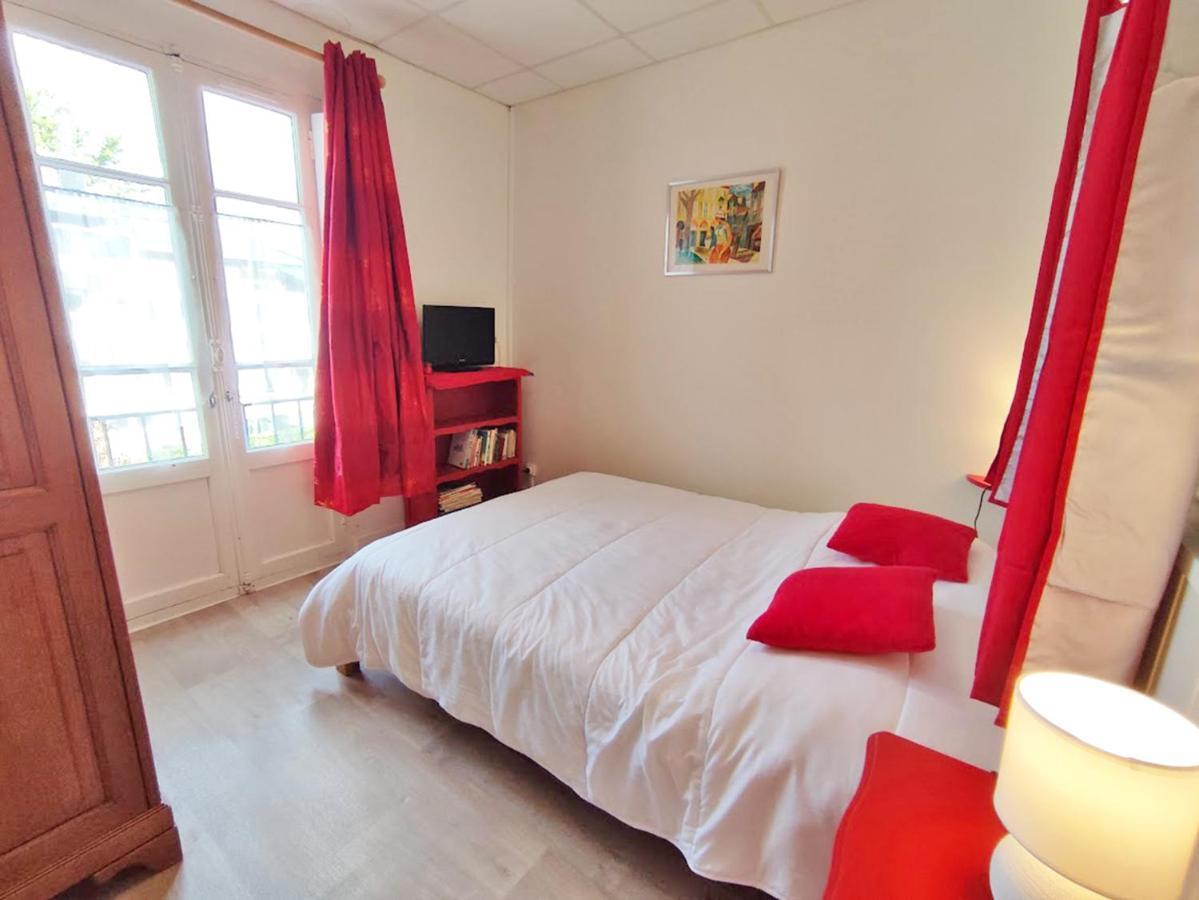 Les 3 Renards, T2 Bis, Parking, Centre Luchon, Casier A Skis, 4 Personnes Bagneres-de-Luchon Екстер'єр фото